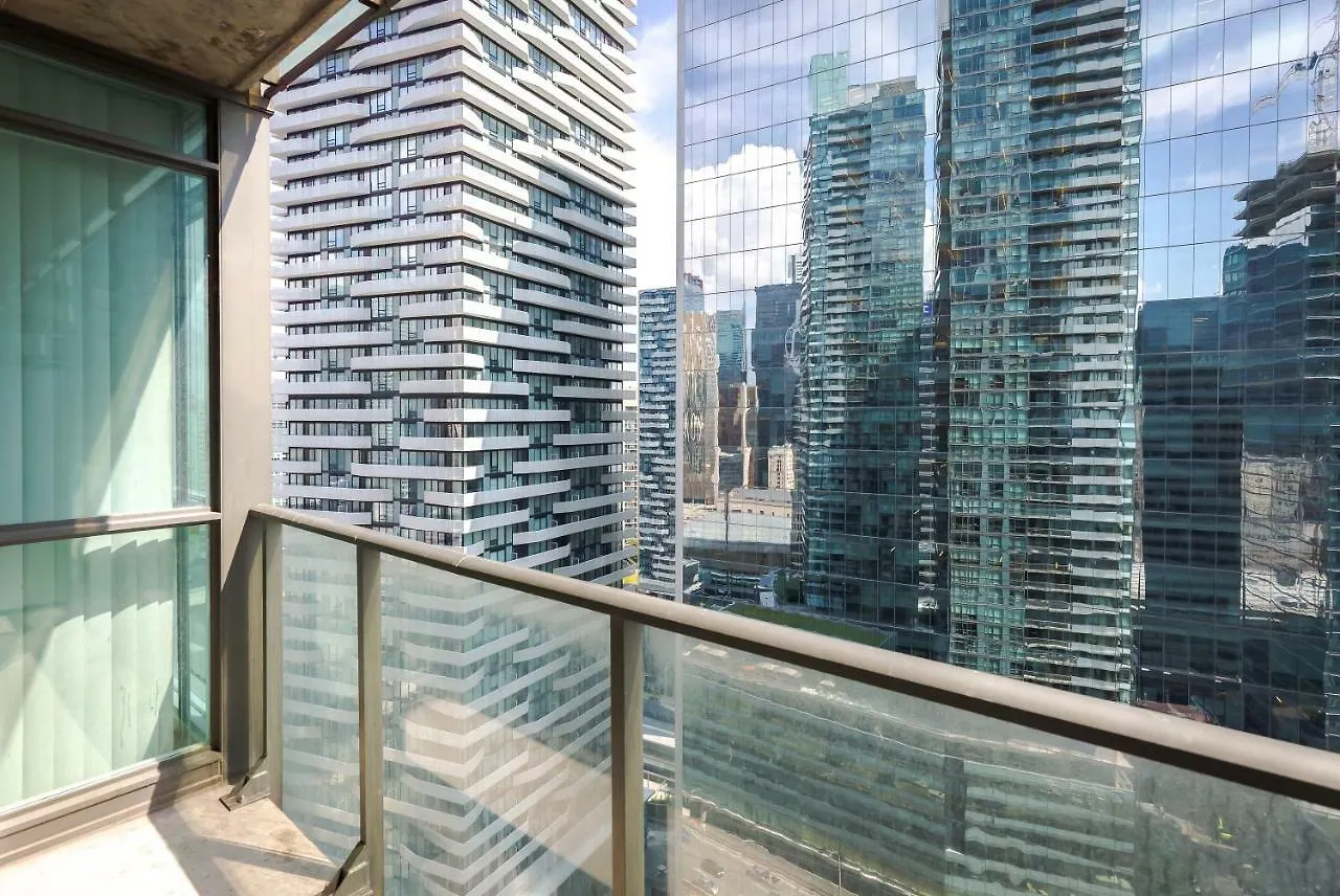 The Nest - Royal Downtown Loft To Hatch Adventure Apartman Toronto Kanada